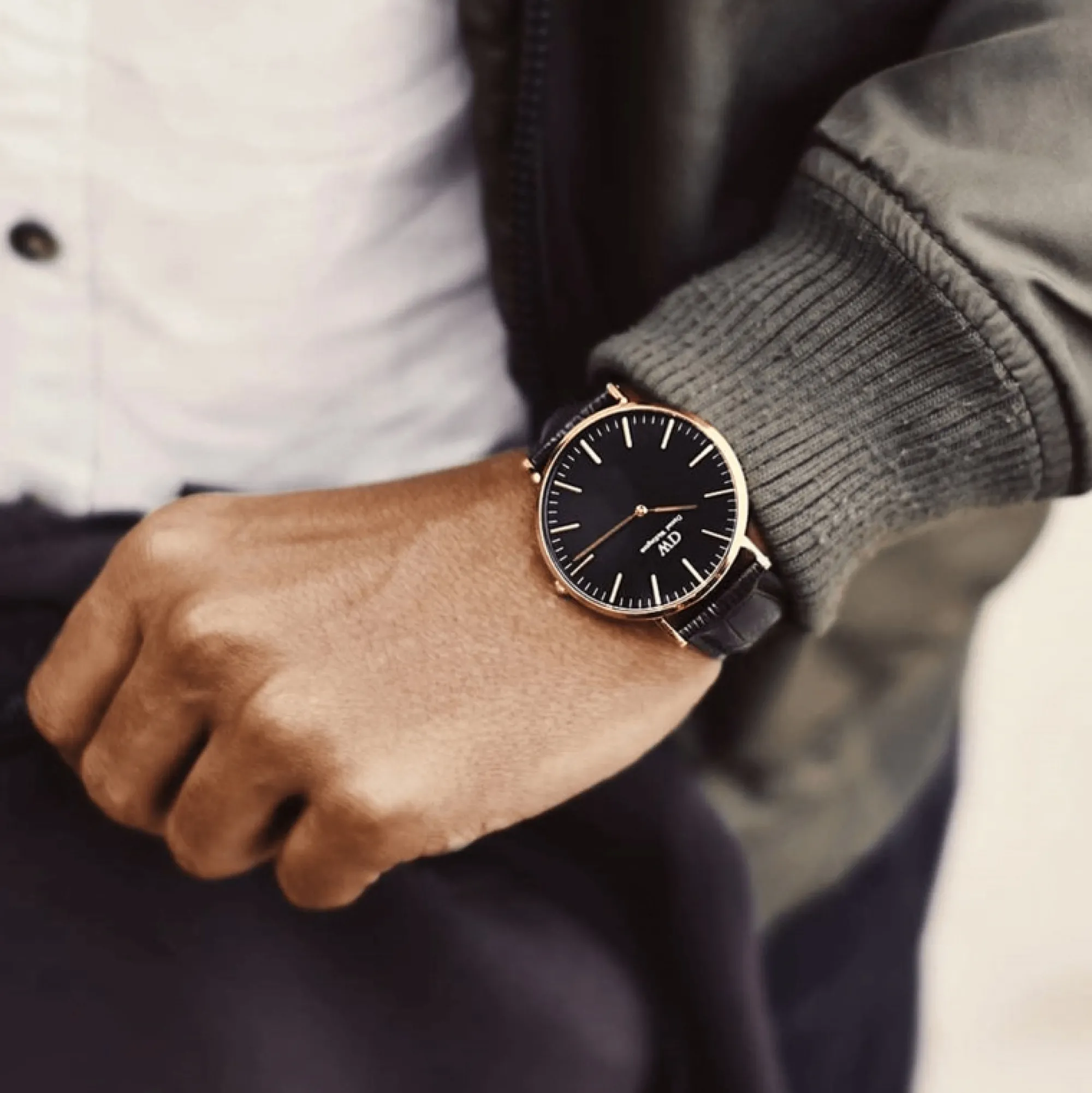classic_reading_2.webp Damen Daniel Wellington Classic Reading