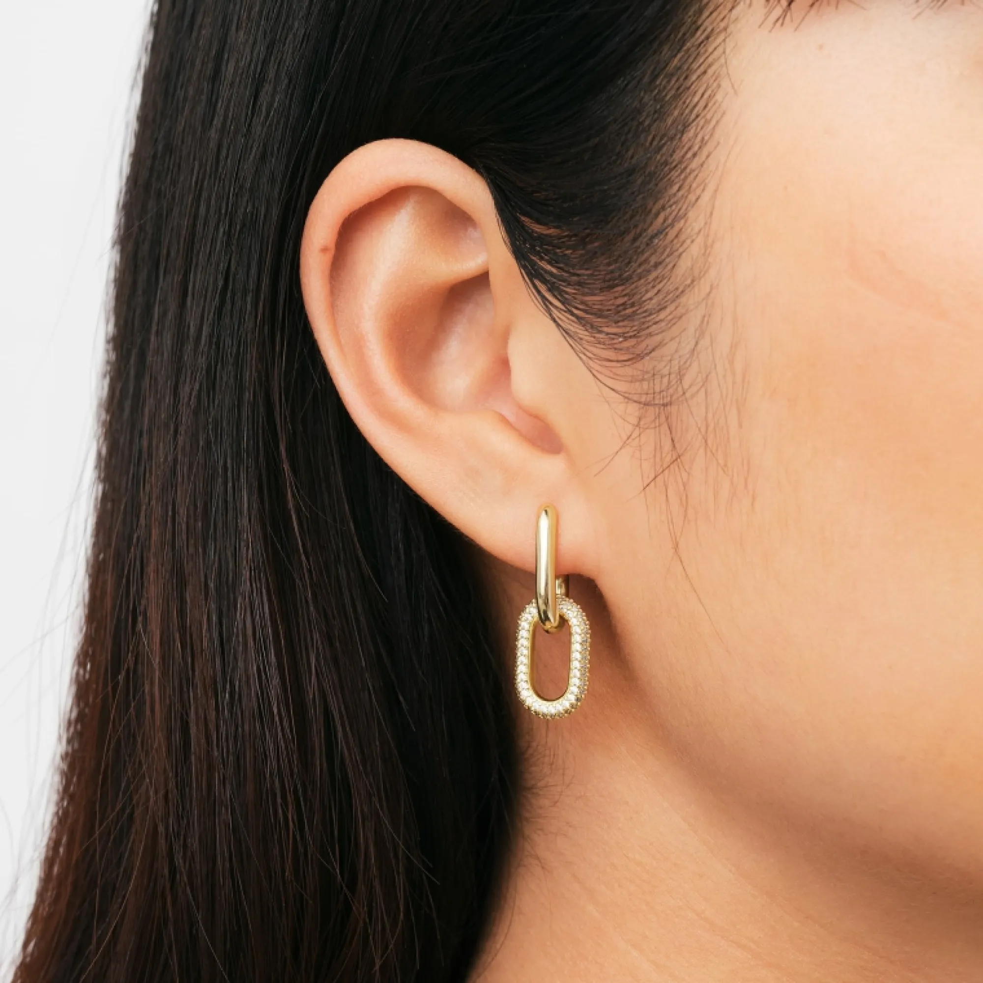 crystal_link_earrings_gold_1.webp Daniel Wellington Crystal Link Earrings