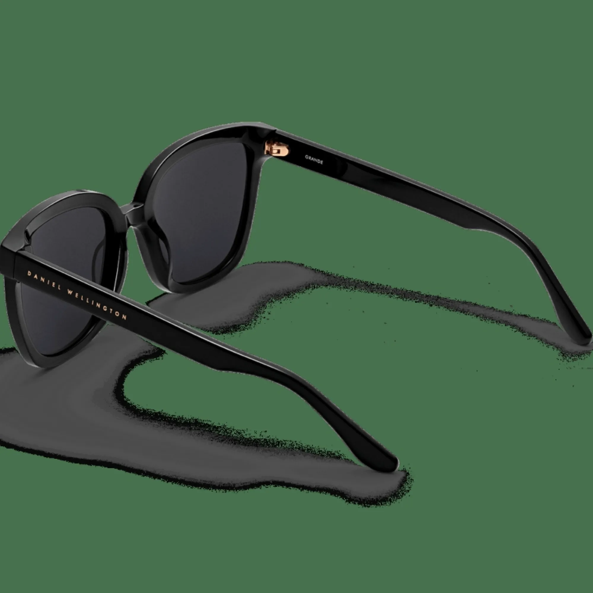 grande_bioacetate_black_3.webp Daniel Wellington Grande Bio-Acetate