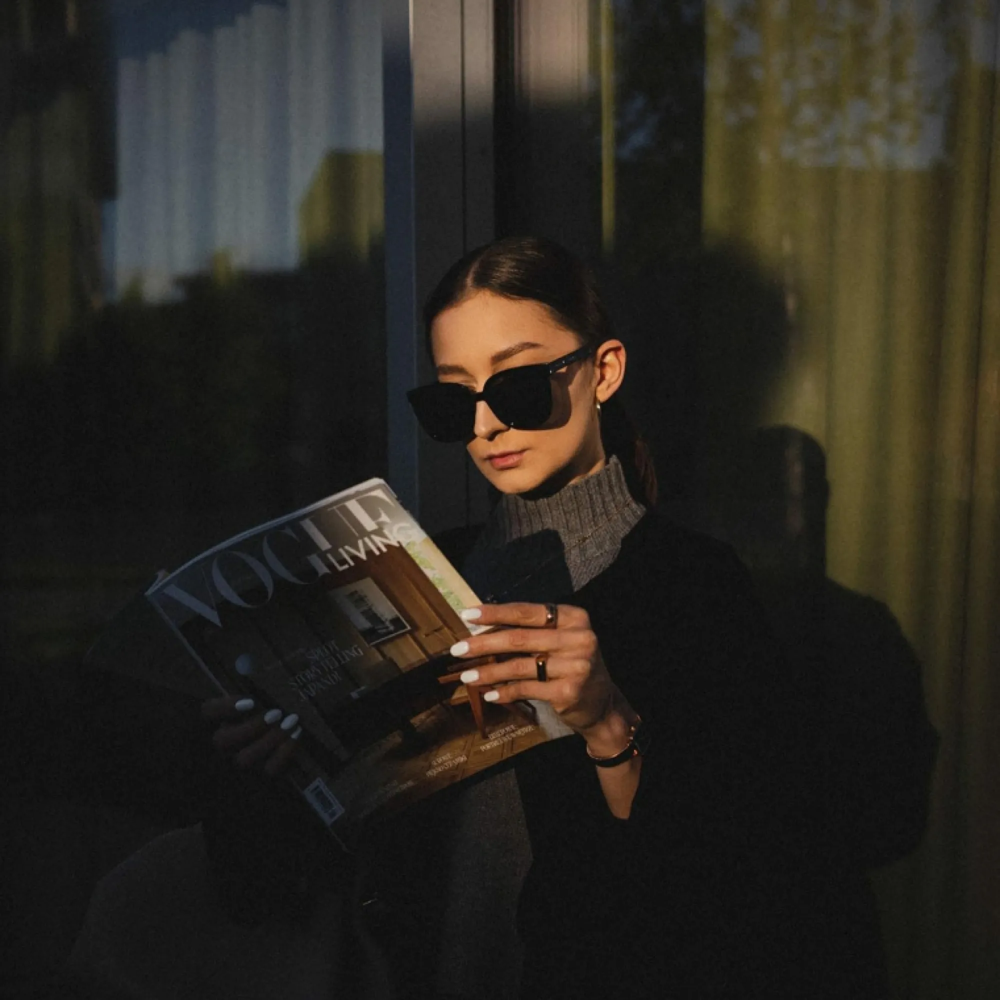 grande_bioacetate_black_5.webp Daniel Wellington Grande Bio-Acetate