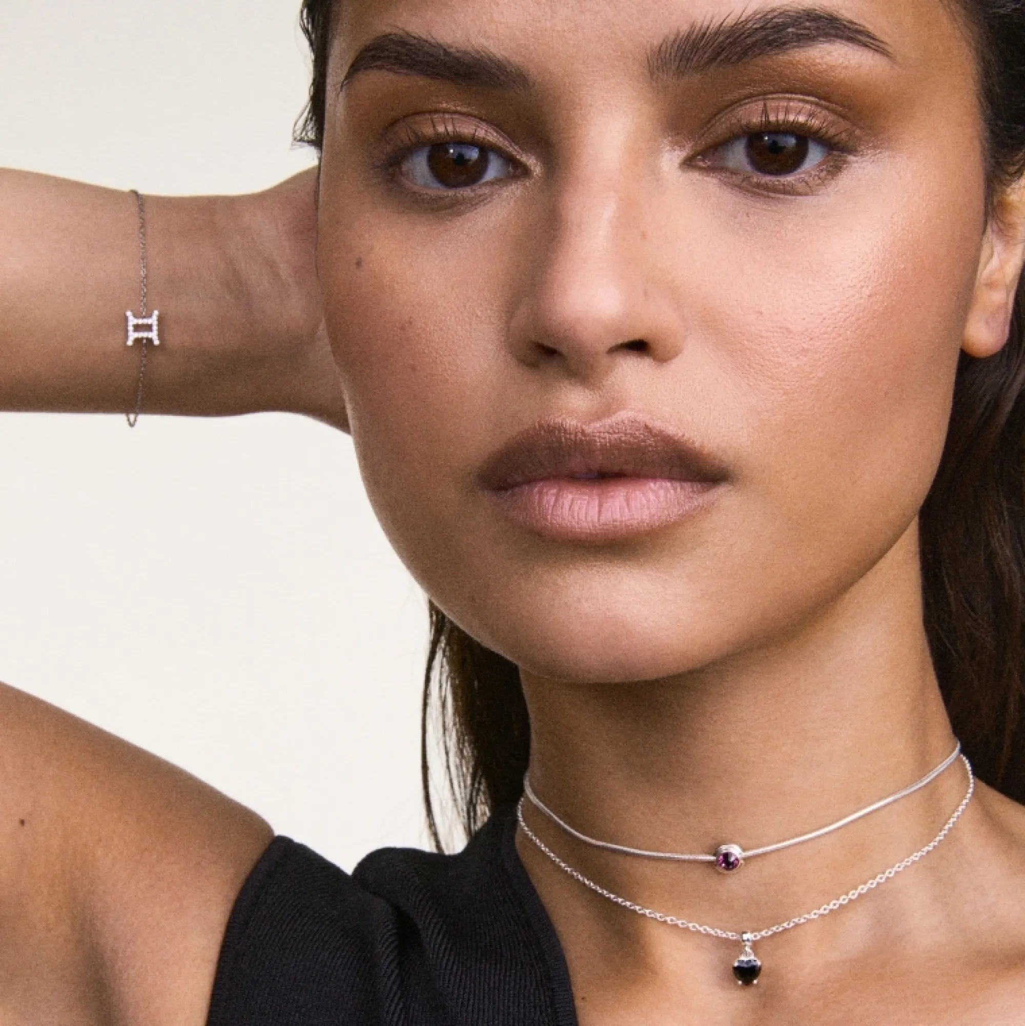heart_black_crystal_charm_s_sterling_silver_1.webp Daniel Wellington Heart Black Crystal Charm S925 Sterling Silver