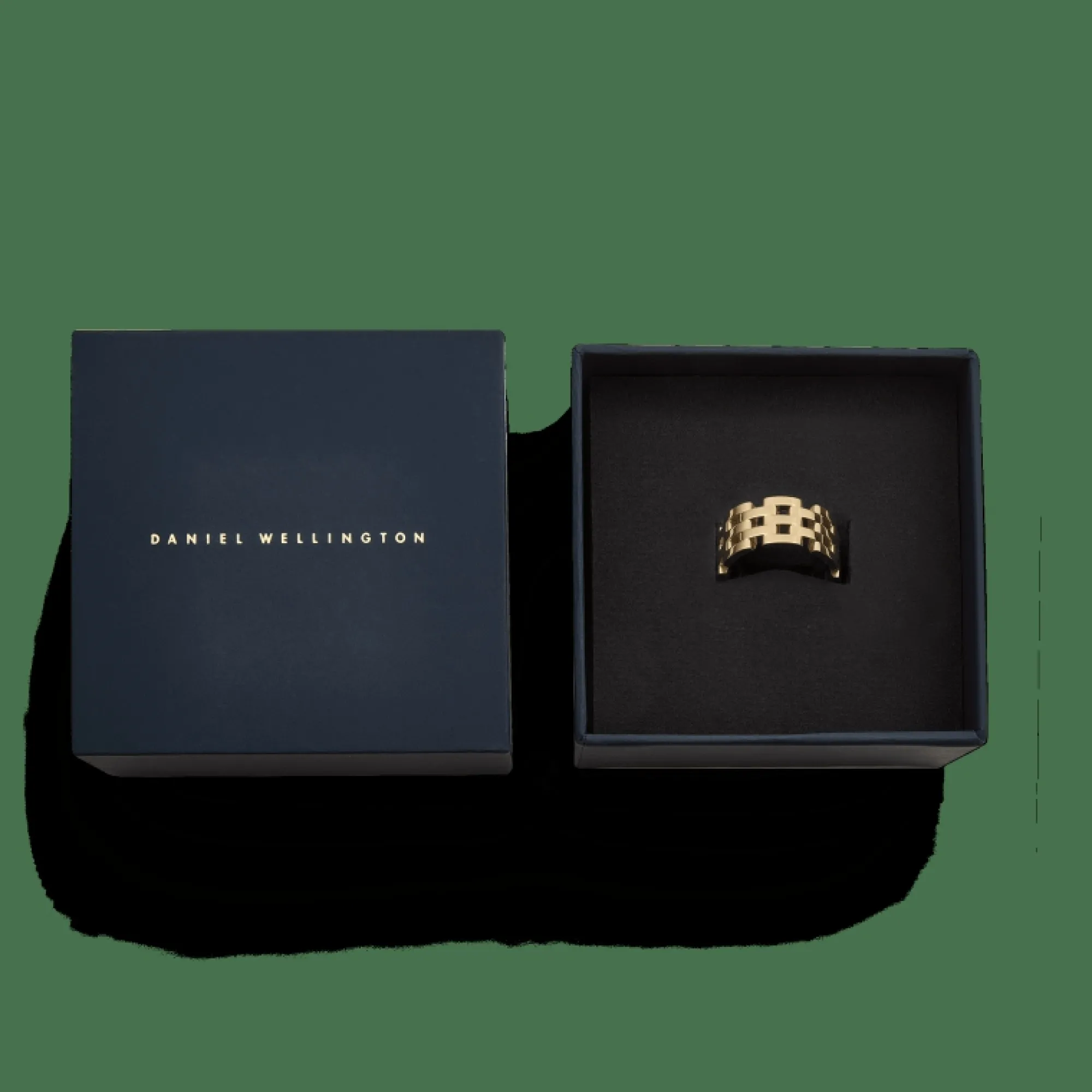link_ring_gold_4-1.webp Daniel Wellington 5-Link Ring